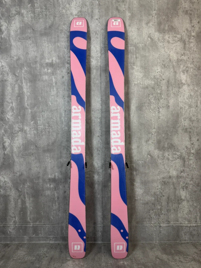 Demo/Used - Armada ARW 94 2026