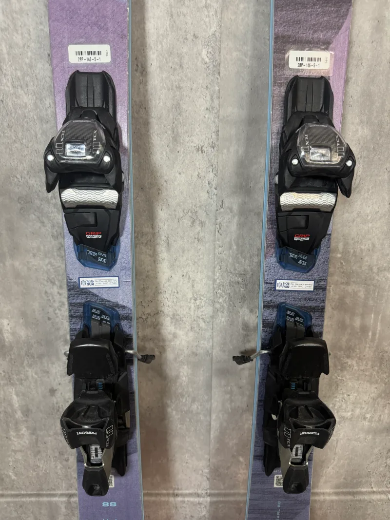Demo/Used - Blizzard Black Pearl 88 2026